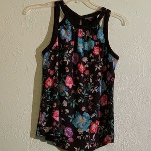 Women’s top size medium